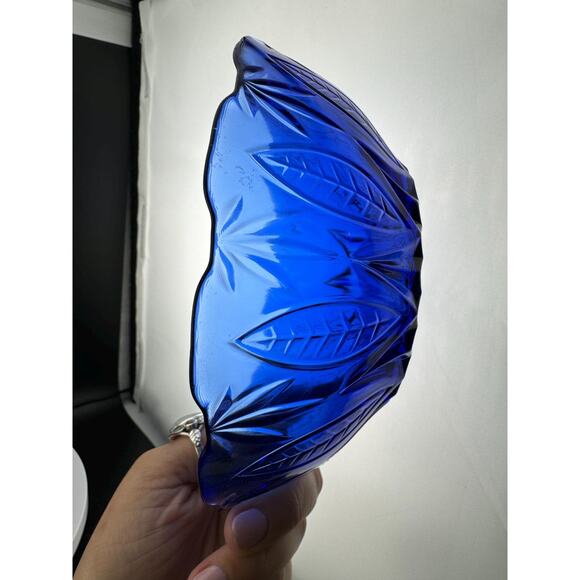 Vintage Avon Royal Sapphire Bowl - Picture 4 of 5